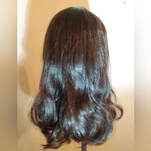 Long wavy 17" synthetic wig chocolate brown